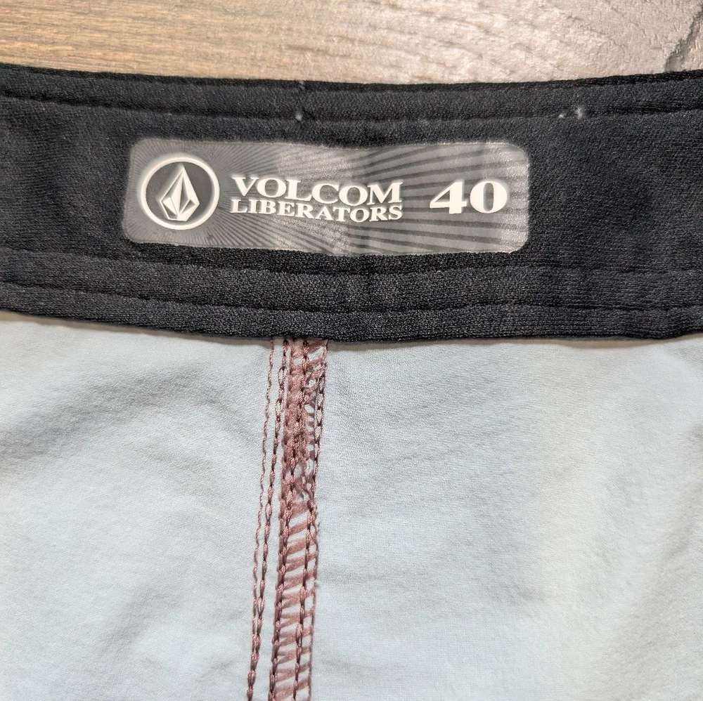 NWT Volcom Men's Da Dubbs Liberator Trunks In Dusty Rose‎ Light Blue Size 40